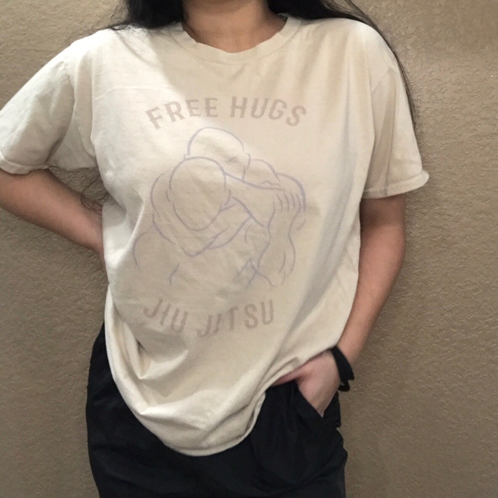 Free hugs shirt